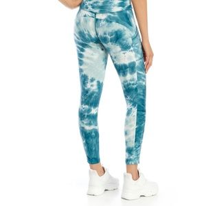 NWT Yummy high waist leggings size Medium